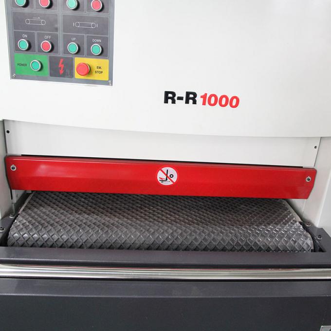 مقاوم کارایی بالا خشک تراشیدن Rr1000mm قطعات فلزی سطح Deburring ورق فلزی پف کردن ماشین نقاشی برای فلز 7