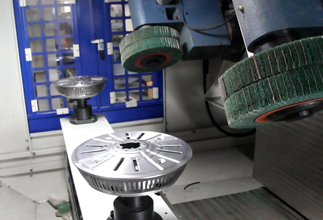 JINZHU CNC 5 محور پولیشینگ ماشین Cnc سطح 5 محور ابزار پولیشینگ فلز ماشین چرخ دار Cnc برای فلز